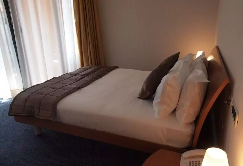 اتاق استاندارد چهار تخته, San Rocco