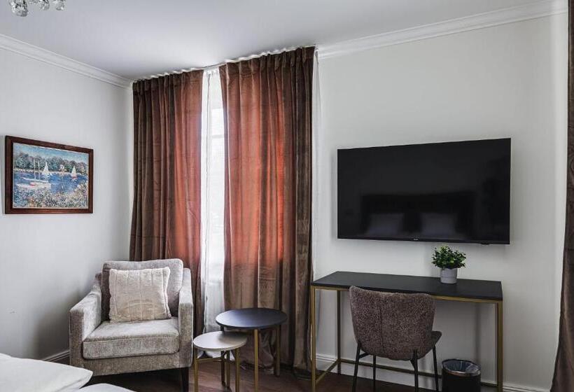 Superior Oda, Söderfors Herrgård