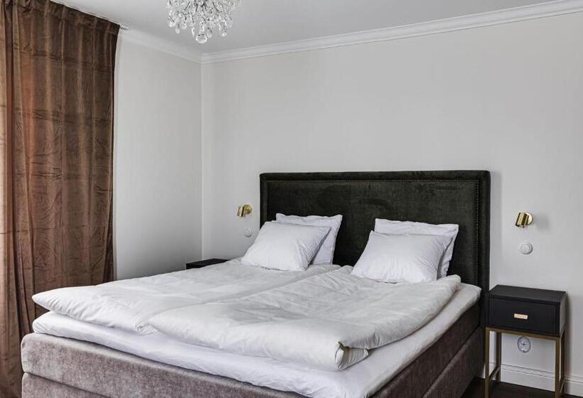 Superior Oda, Söderfors Herrgård