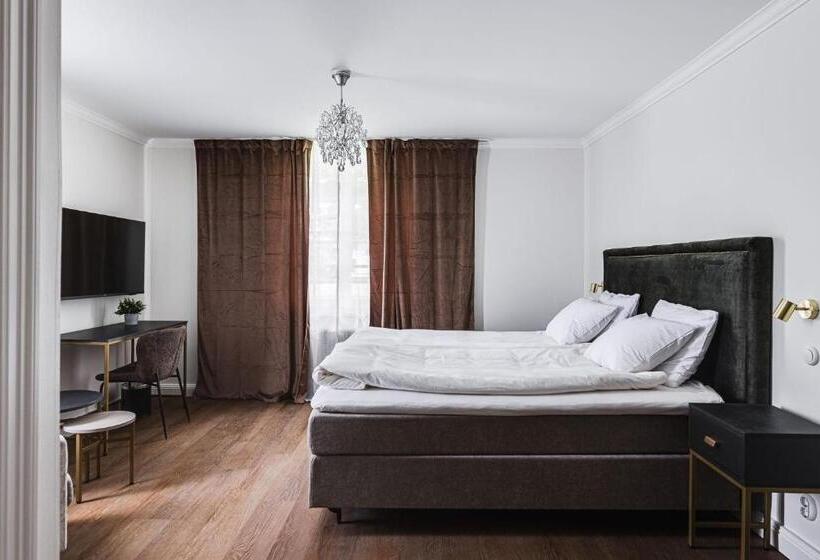 Superior Oda, Söderfors Herrgård