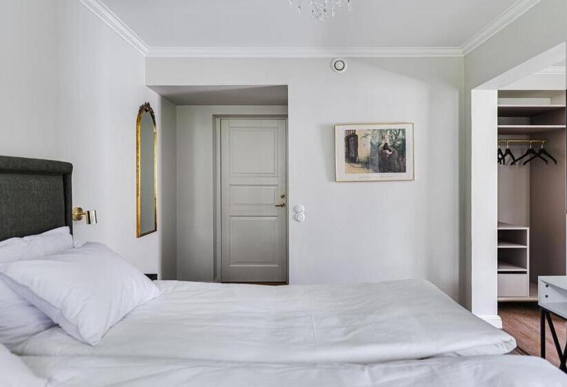 Süit, Söderfors Herrgård