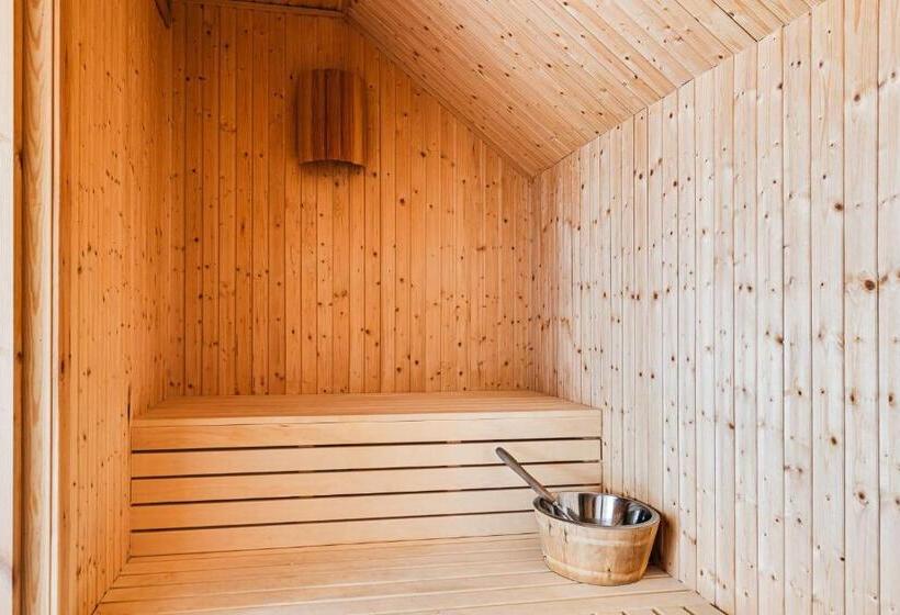 Delüks Süit, Söderfors Herrgård