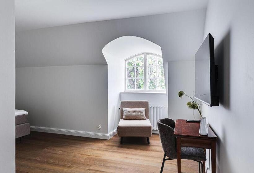 Delüks Süit, Söderfors Herrgård