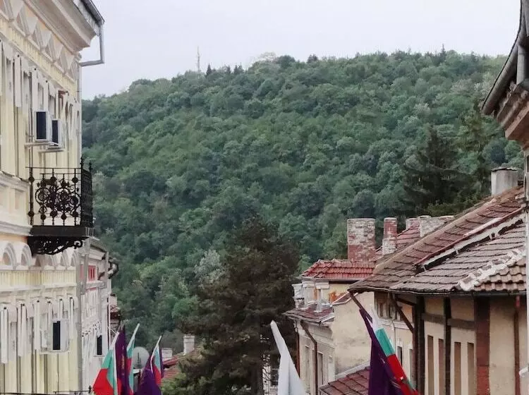 اتاق استاندارد, Tarnava