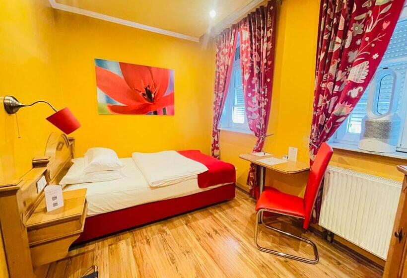 غرفة قياسية فردية, Werners Boutique