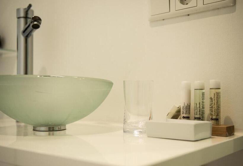 غرفة كومفورت فردية, Werners Boutique