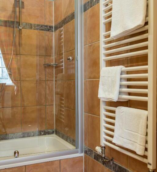 غرفة قياسية فردية, Werners Boutique