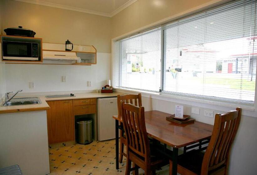 דירת חדר, Touchwood Motor Lodge