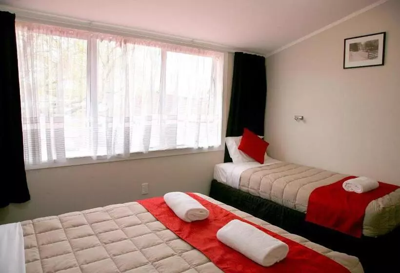 Huoneisto 2 Makuuhuonetta, Touchwood Motor Lodge