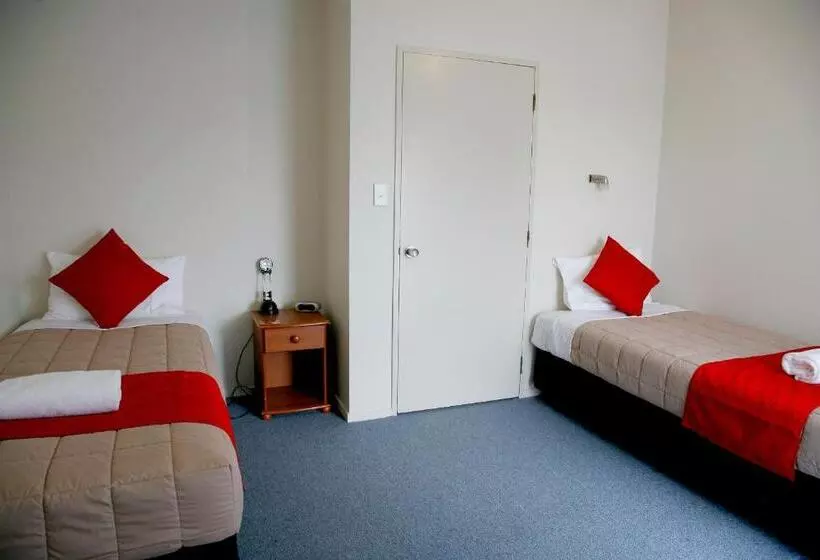 Huoneisto 2 Makuuhuonetta, Touchwood Motor Lodge