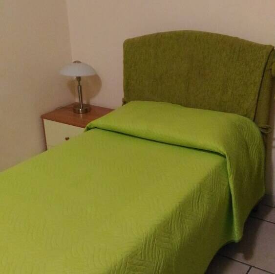 اتاق استاندارد یک نفره, Sirio