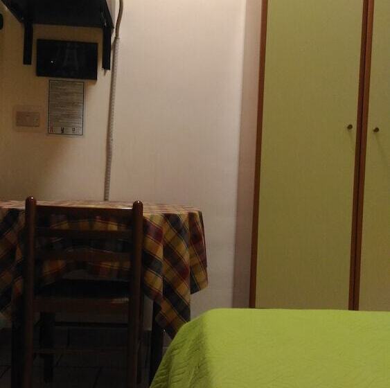 اتاق استاندارد یک نفره, Sirio