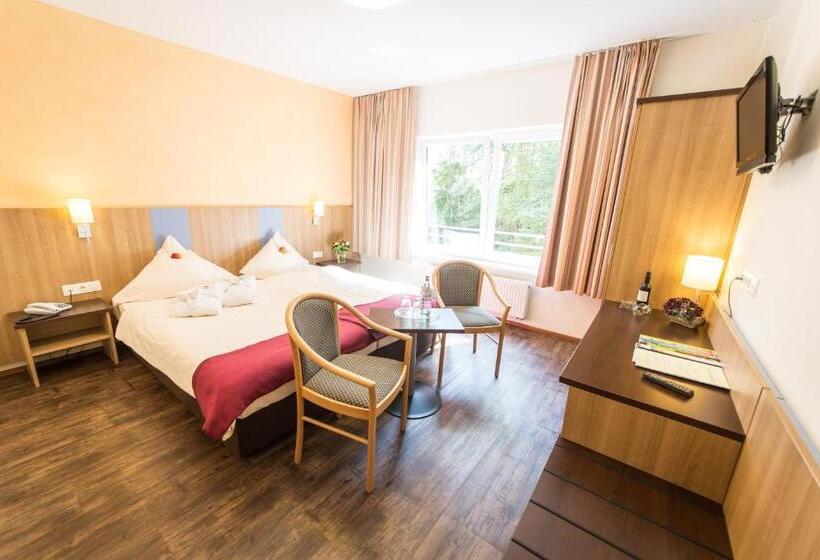 수피리어 싱글 룸, Waldhotel Felschbachhof