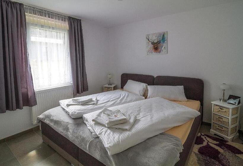 スタンダードバンガロー, Waldhotel Rennsteighöhe