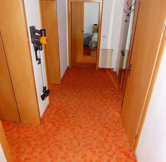 Huoneisto 3 Makuuhuonetta, Waldhotel Rennsteighöhe
