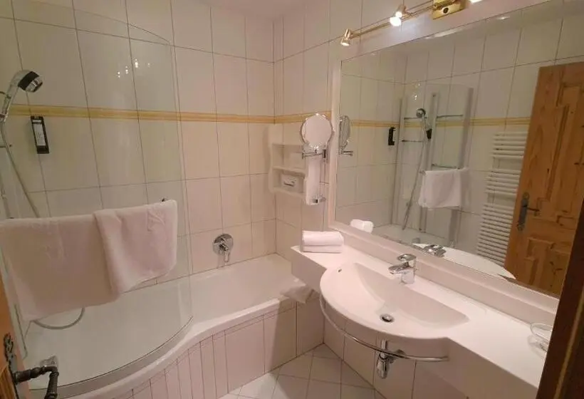 Sviitti 2 Makuuhuonetta, Apparthotel Landhaus Veronika