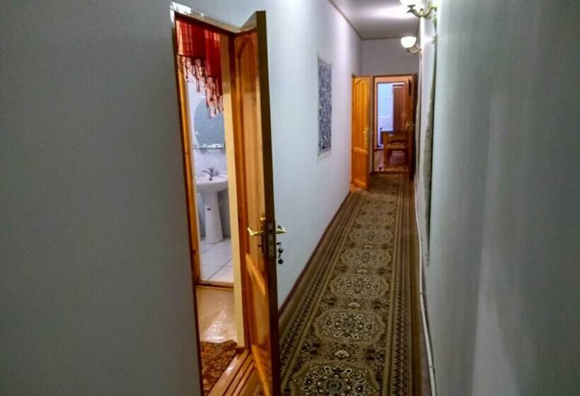 スタンダードルーム, Boutique Hotel Parvina