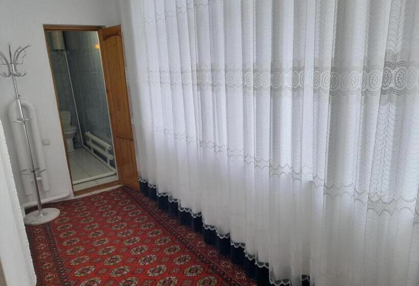 デラックストリプルルーム, Boutique Hotel Parvina