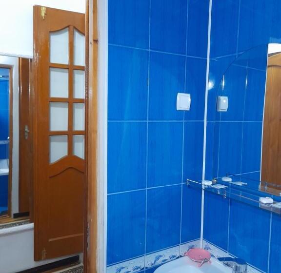 디럭스 트리플 룸, Boutique Hotel Parvina