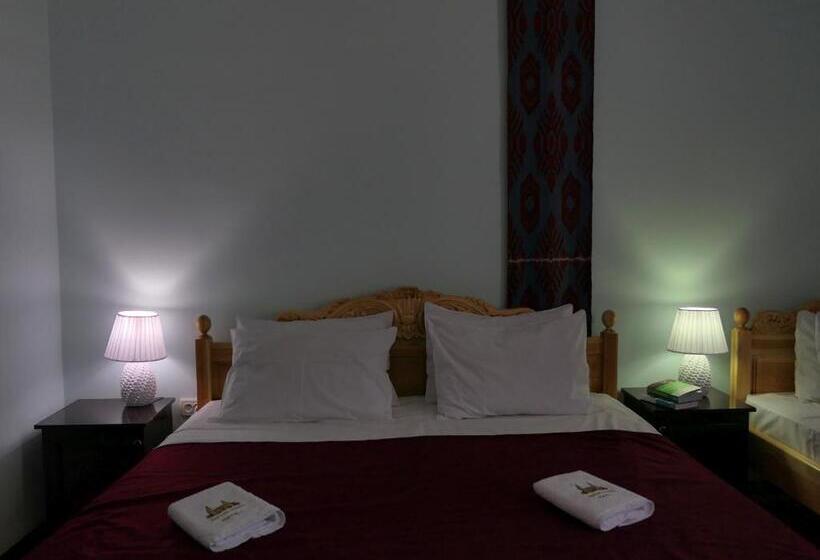 싱글 디럭스 룸, Boutique Hotel Parvina