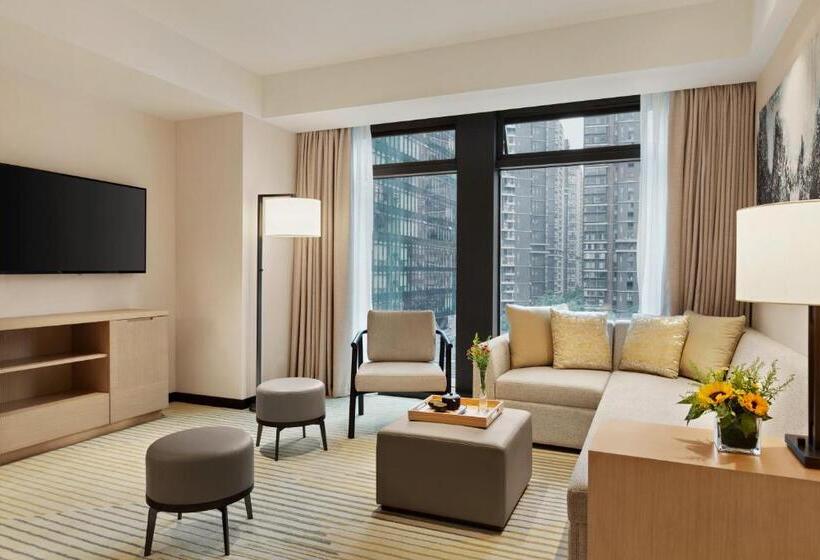 キングサイズベッドのスイートルーム, Hyatt Place Chengdu Pebble Walk