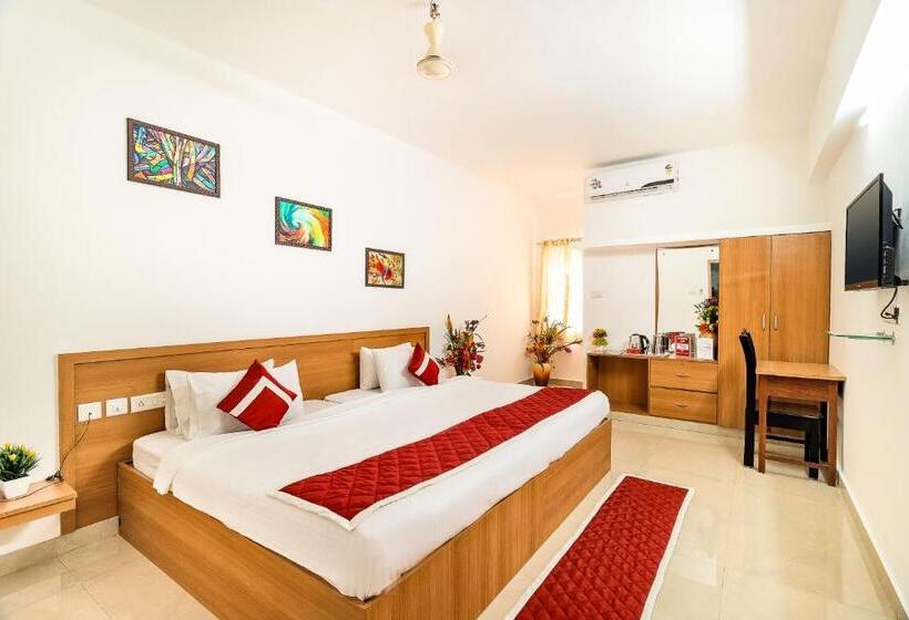 家庭间, Octave Paris Residency