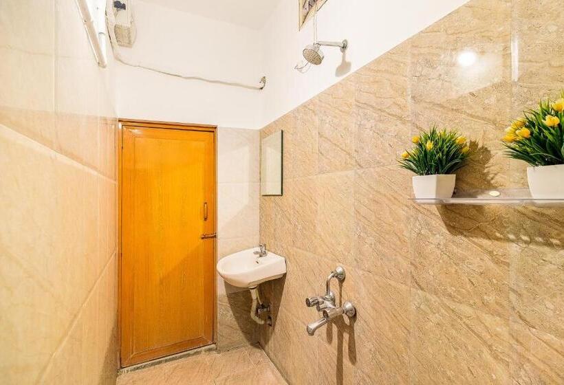 家庭间, Octave Paris Residency