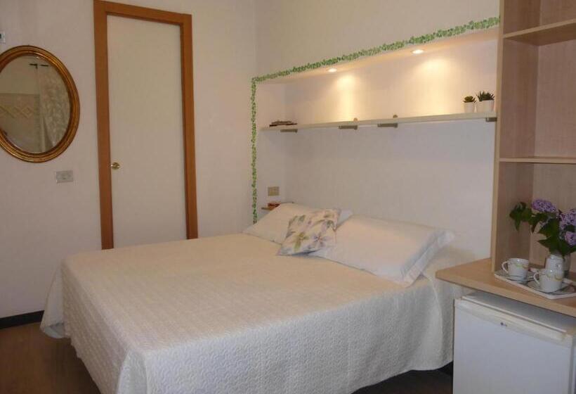 Номер Стандарт, Affittacamere Monica