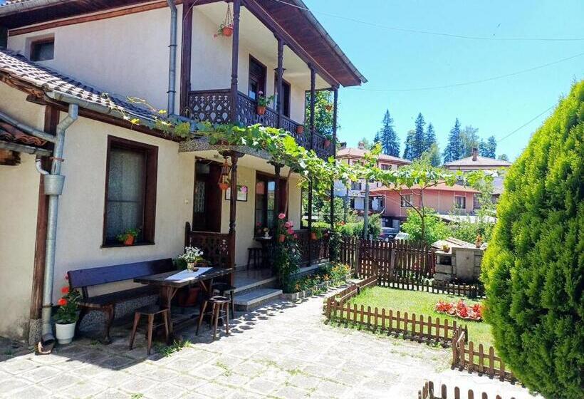 스탠다드 트리플 룸, Guest Rooms Dona