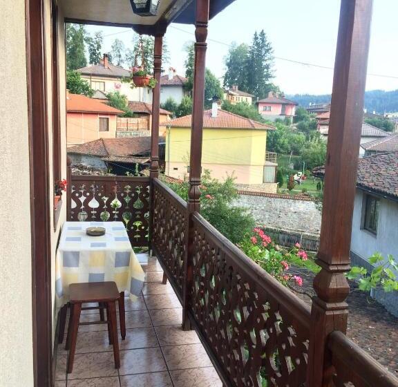 스탠다드 트리플 룸, Guest Rooms Dona