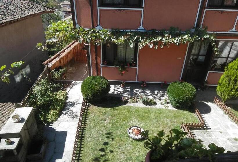 스탠다드 트리플 룸, Guest Rooms Dona