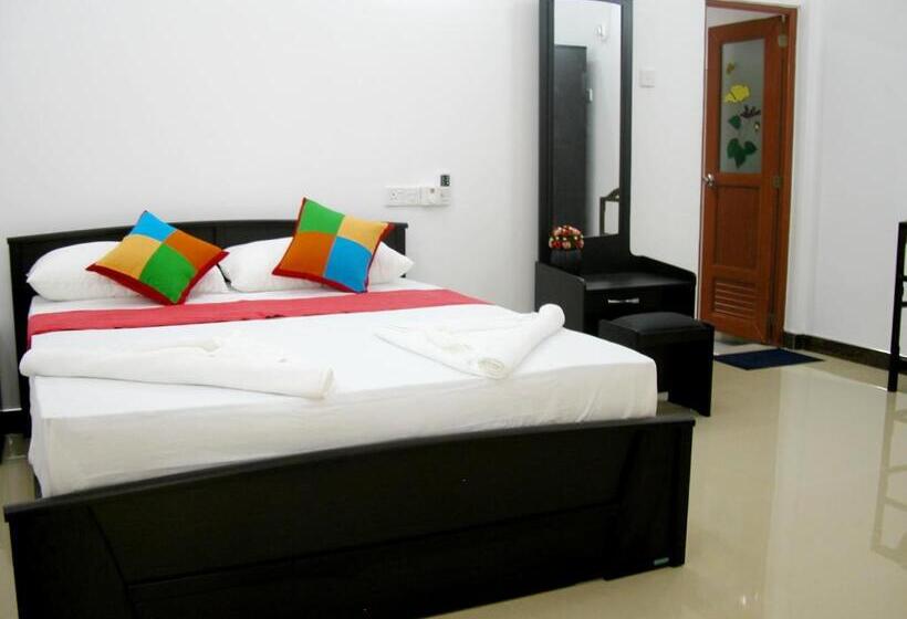 Quarto Deluxe, Sigiri Regal Residence