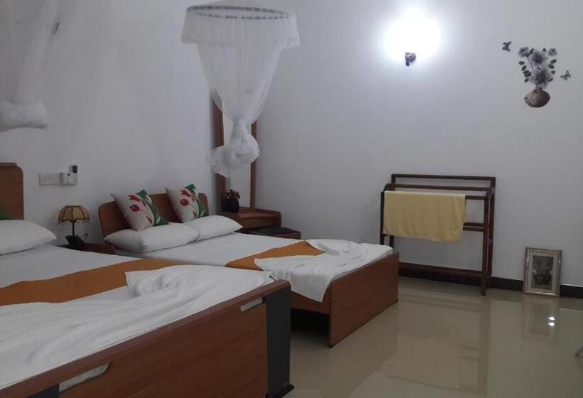 Трехместный Номер Deluxe, Sigiri Regal Residence