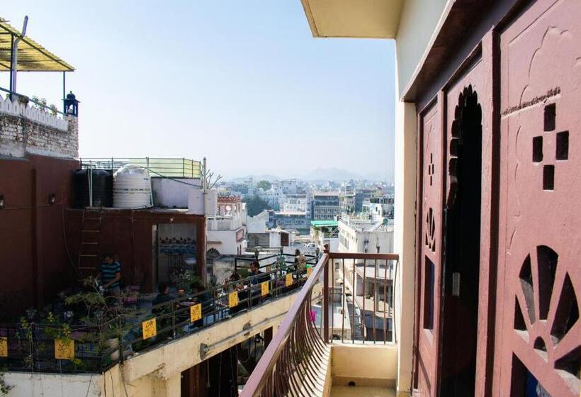 스탠다드 룸 킹사이즈 침대, Banjara Heritage