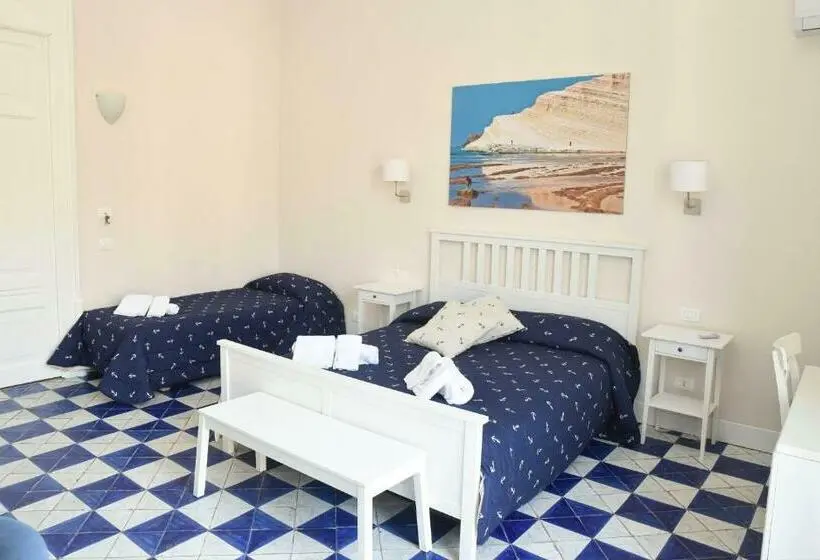 اتاق استاندارد سه نفره, Alta Marea B&b