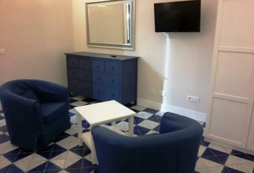 اتاق استاندارد سه نفره, Alta Marea B&b