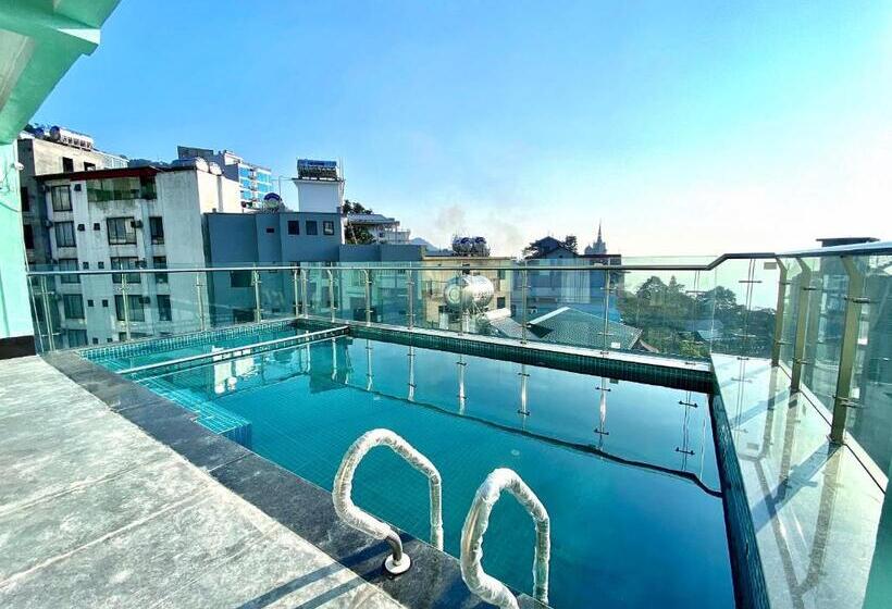 اتاق استاندارد چهار تخته, Anh Minh