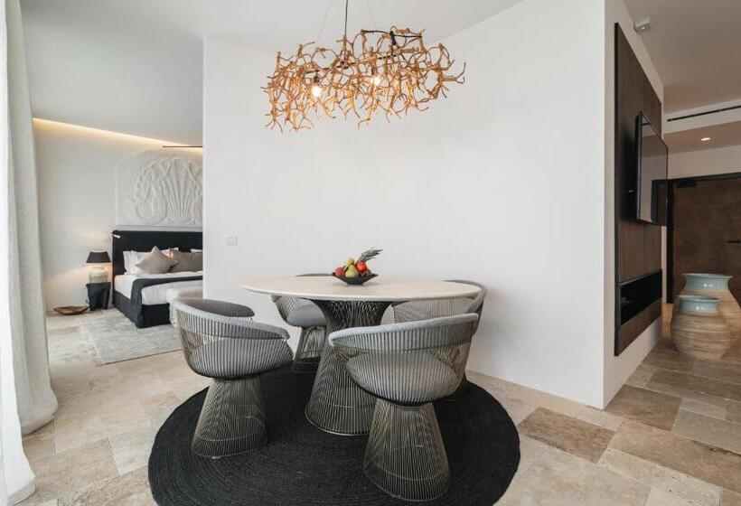 דירת פרמיום עם חדר שינה 1 ונוף לים, Villa Chinka By Astor Garden Hotel   Adults Only