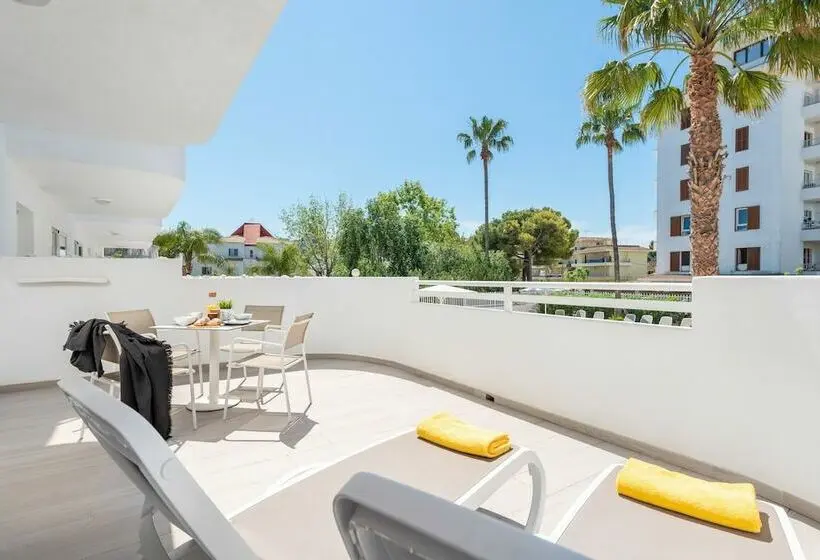 プールビューのスーペリアー１ベッドルームアパートメント, Olive Beach Apartamentos