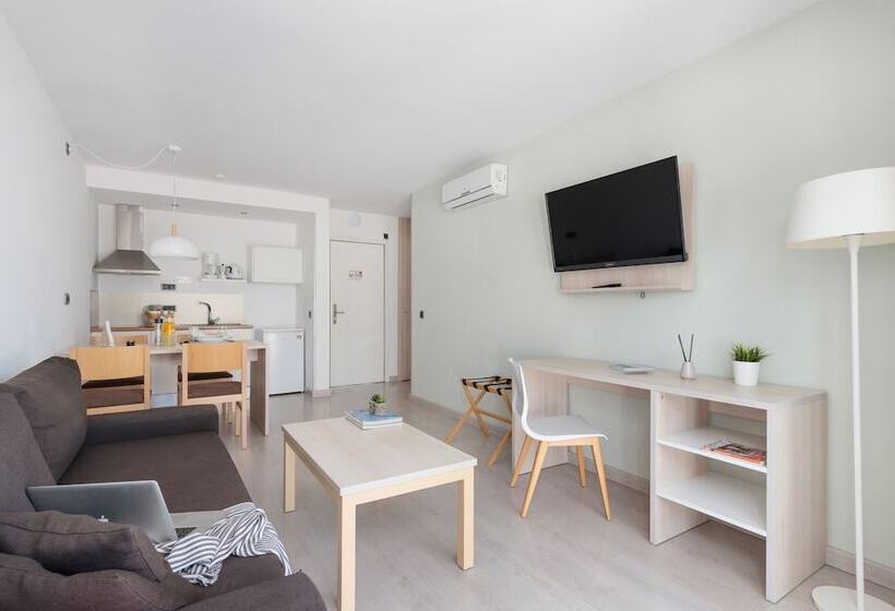 شقة سوبيريور غرفة نوم واحدة مطلة على حمام السباحة, Olive Beach Apartamentos