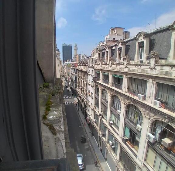 اتاق استاندارد با بالکن, Parla Hostel