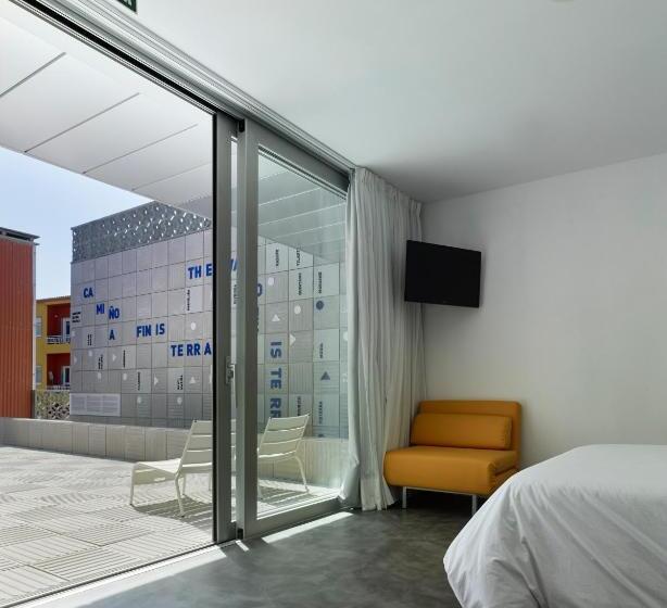 标准间, Bela Muxía