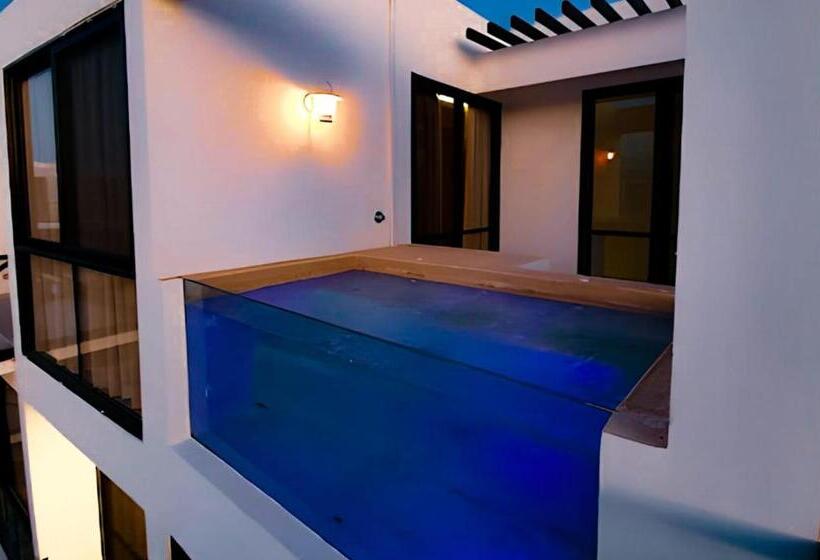 1 Bedroom Penthouse Apartment, The Waves Tulum By Bnb Experience