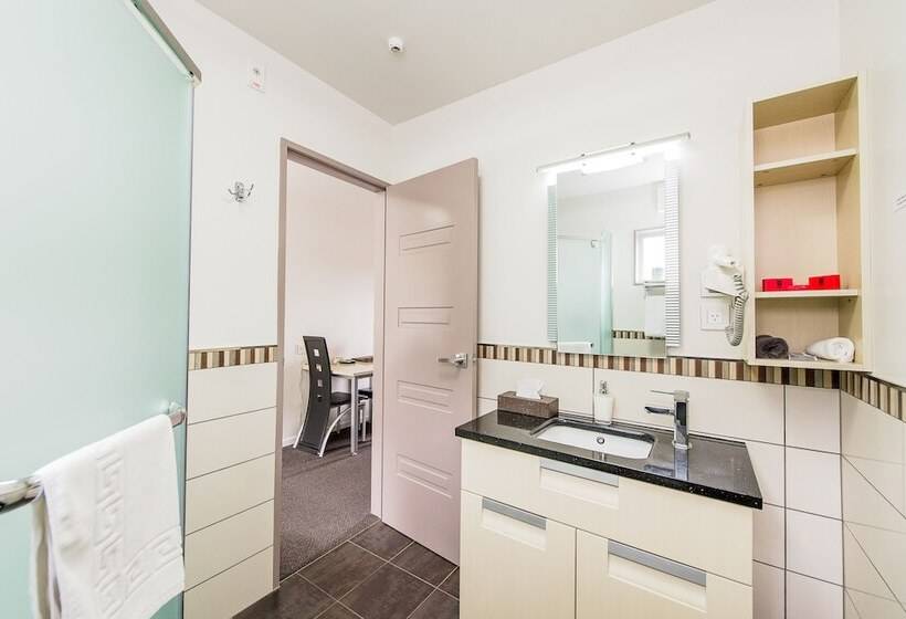 חדר סטודיו סטנדרד, 151 On London Motel & Conference Centre