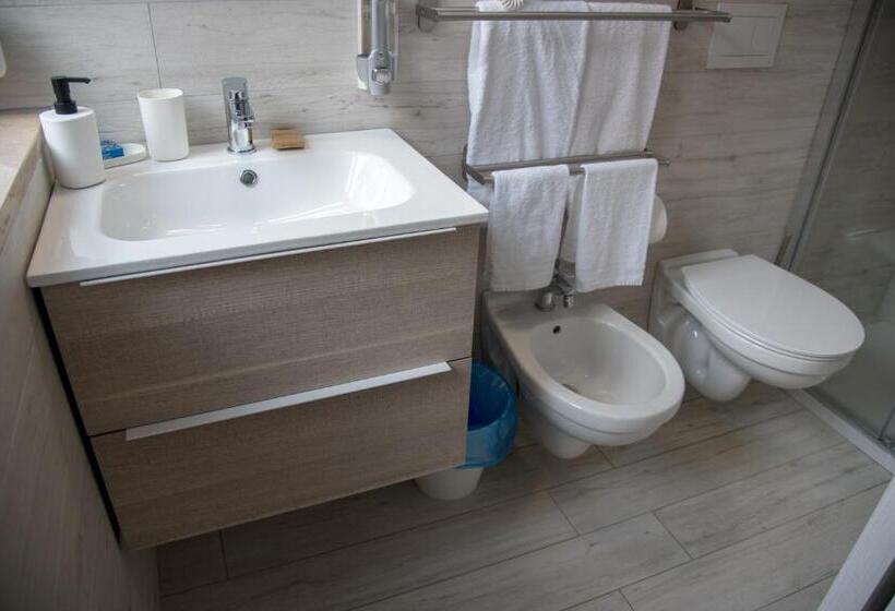 디럭스 룸, Vistamare Village