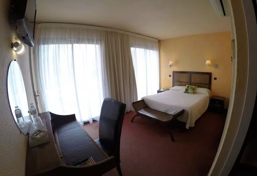 スーペリアールーム, Logis Hotel Noemys Gradignan