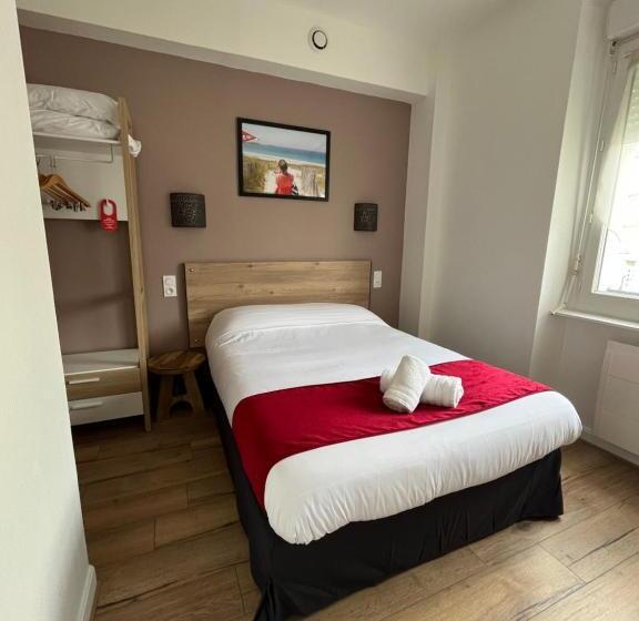 غرفة عائلية, Agena