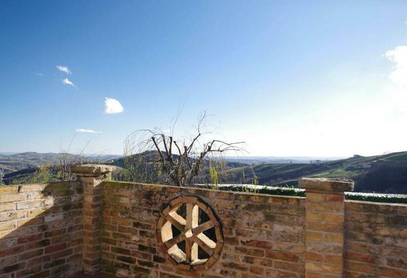 غرفة قياسية مزوَّدة بشُرفة, Azienda Agrituristica Colle San Giorgio