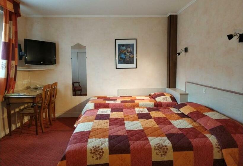 חדר סטנדרט לשלושה, Hôtel Calisola