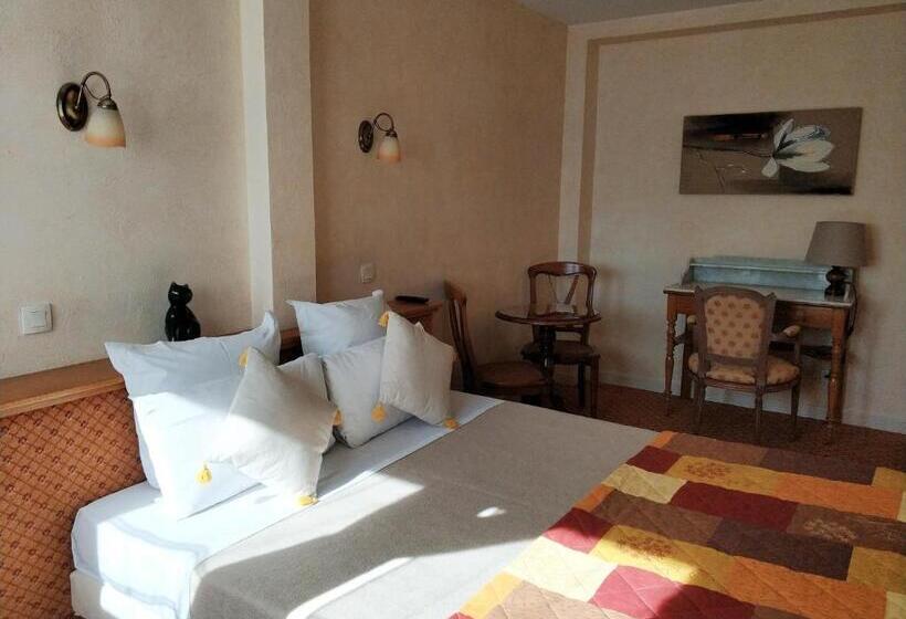 Номер Стандарт Трехместный, Hôtel Calisola